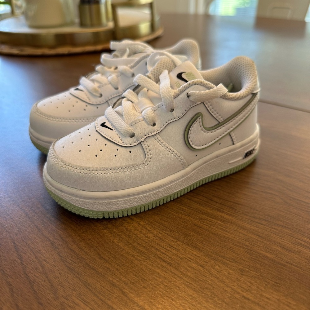 Toddler Nike White and Melon Air Force One